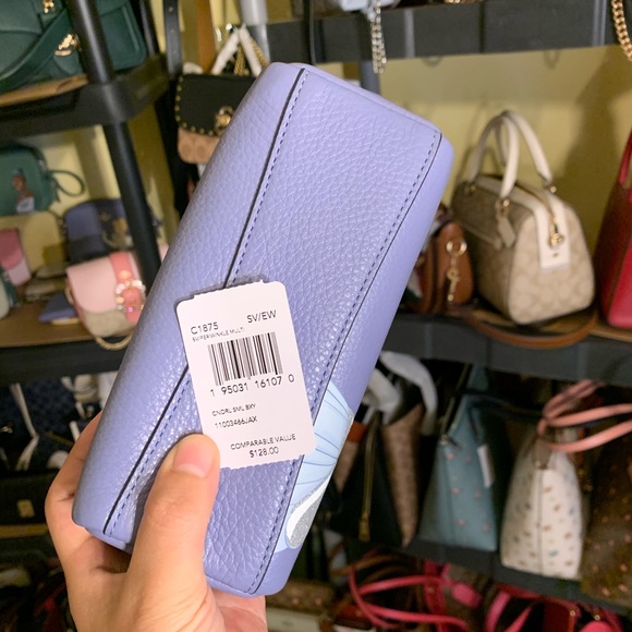 Coach cosmetic case - Picture 2 of 3